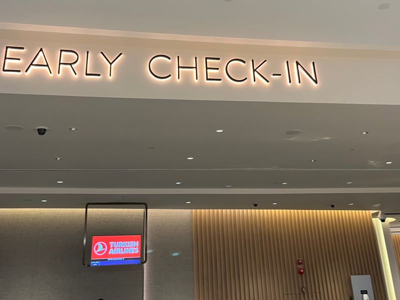 Early Check-in Lounge